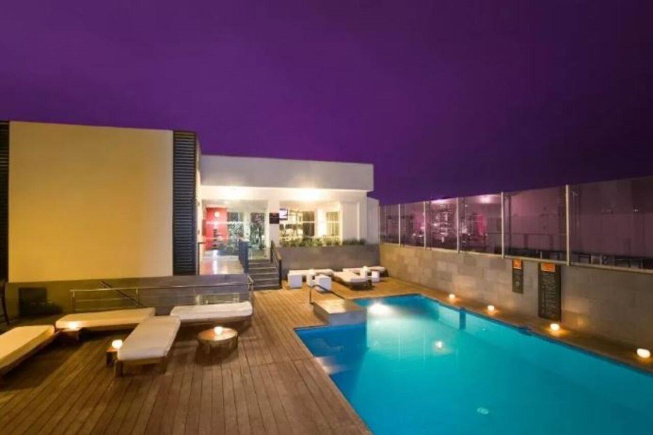 Radisson Hotel Decapolis Miraflores Ліма Екстер'єр фото