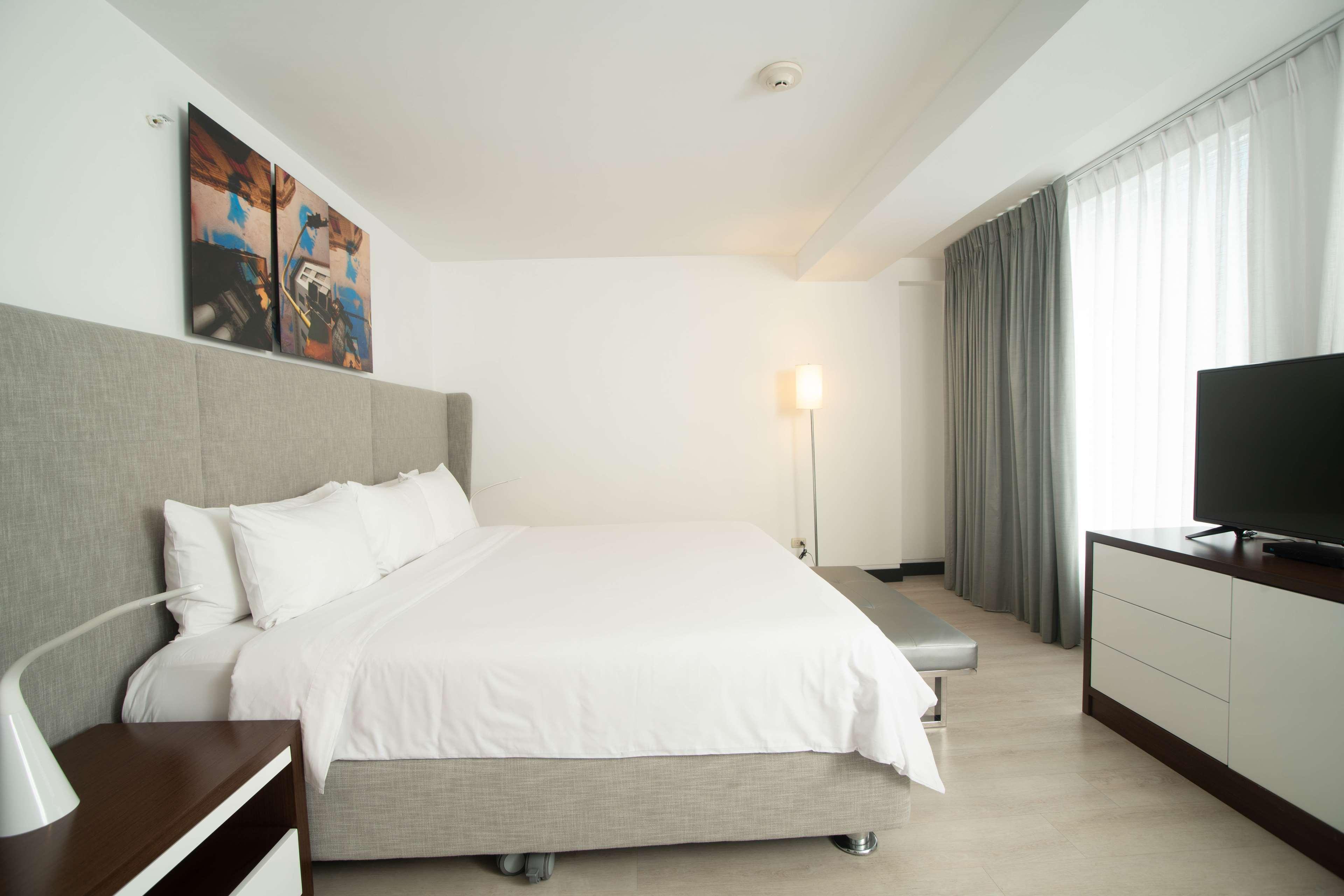 Radisson Hotel Decapolis Miraflores Ліма Екстер'єр фото