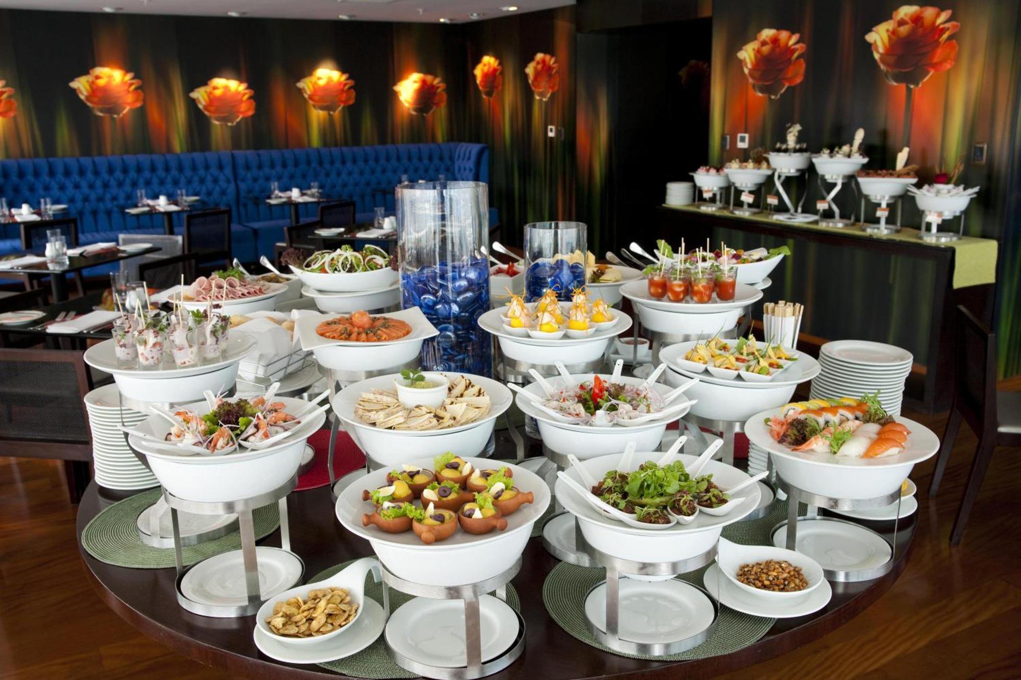 Radisson Hotel Decapolis Miraflores Ліма Екстер'єр фото