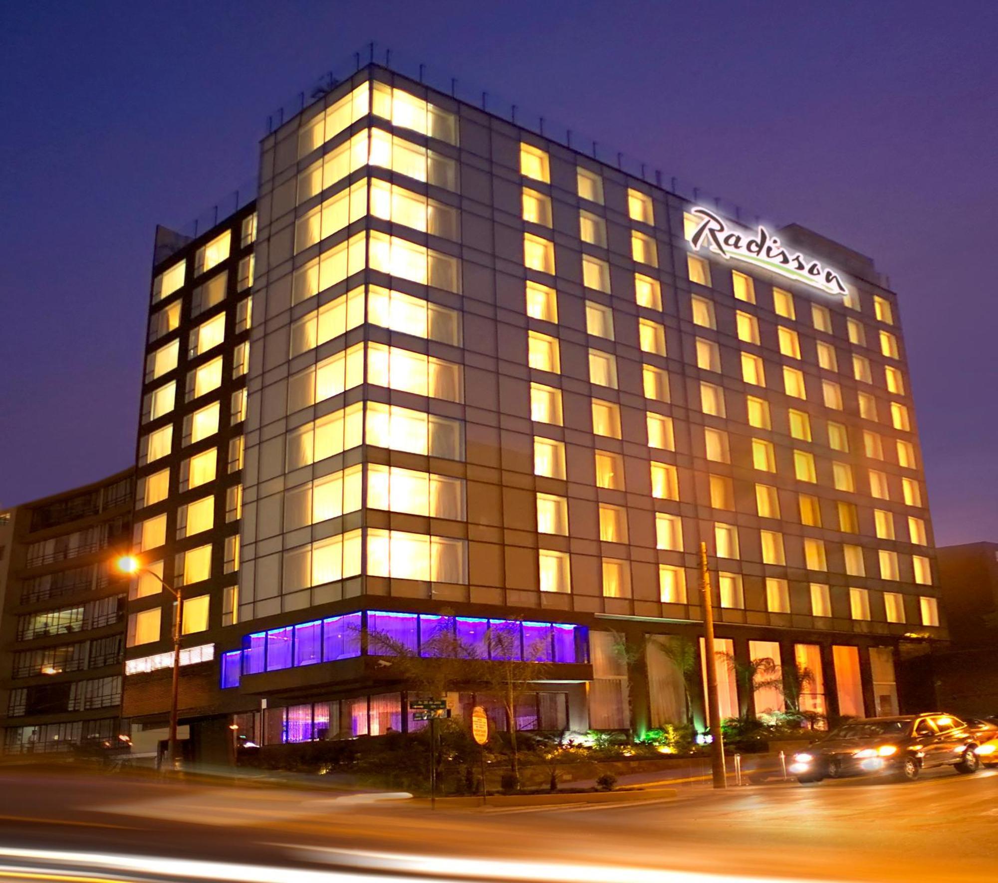 Radisson Hotel Decapolis Miraflores Ліма Екстер'єр фото