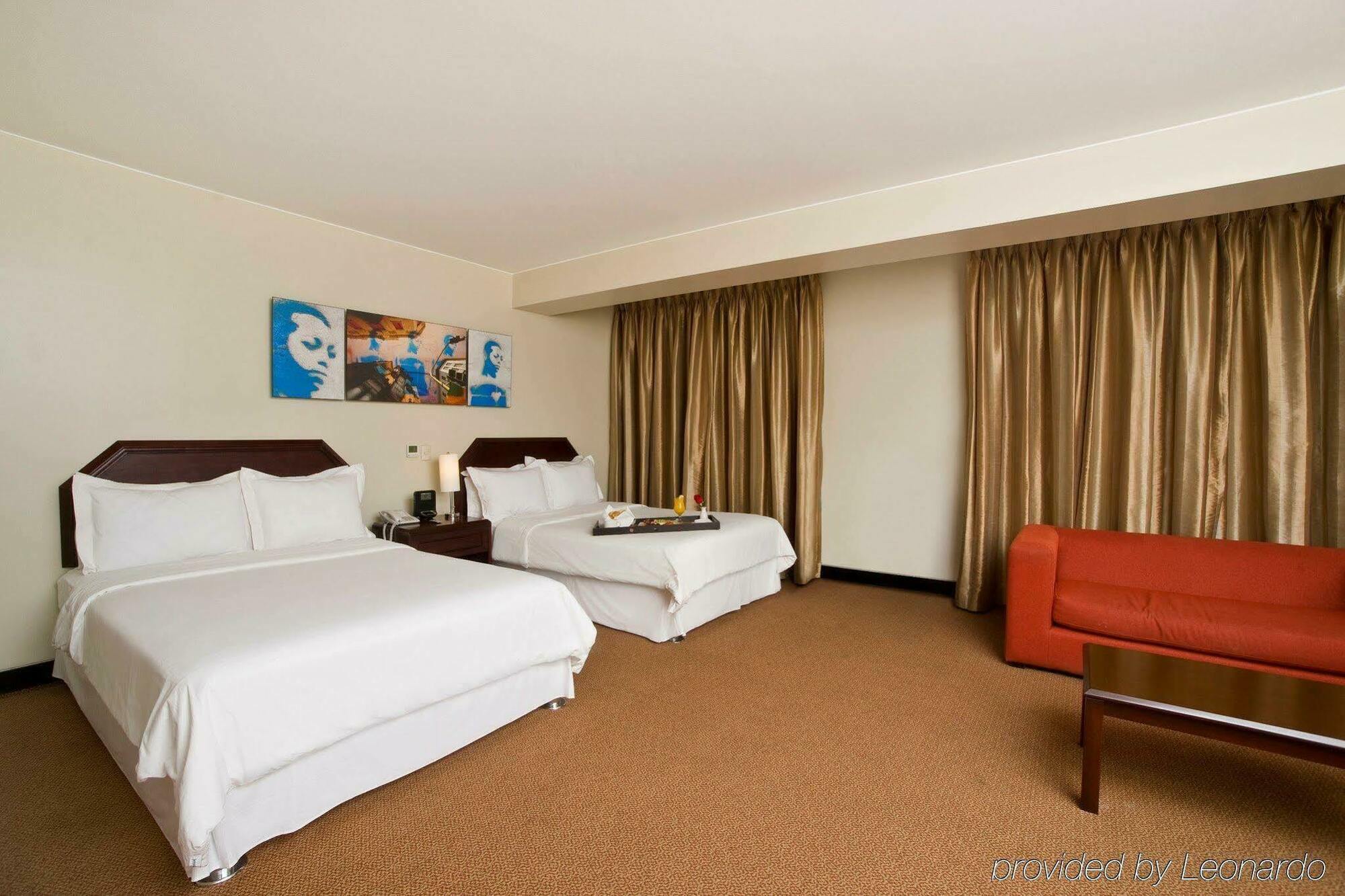Radisson Hotel Decapolis Miraflores Ліма Екстер'єр фото